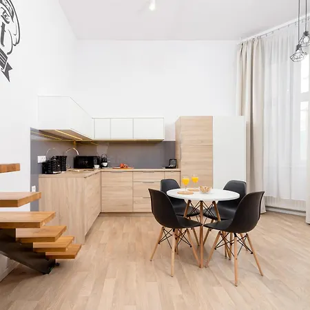 Dietla With A Mezzanine In The Center Of By Renters