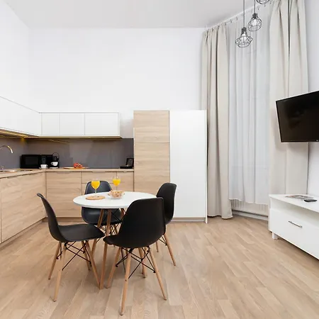 Dietla With A Mezzanine In The Center Of By Renters Appartement