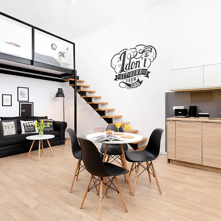 Apartment Dietla With A Mezzanine In The Center Of By Renters *