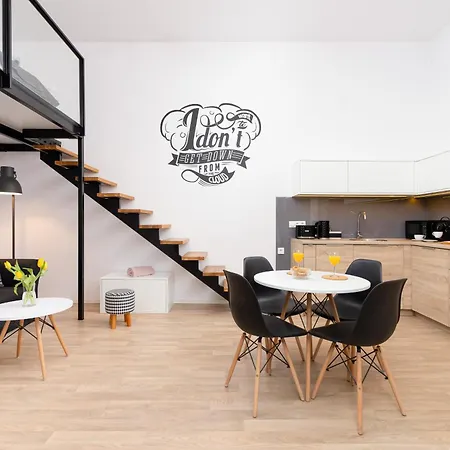 Dietla With A Mezzanine In The Center Of By Renters Krakow